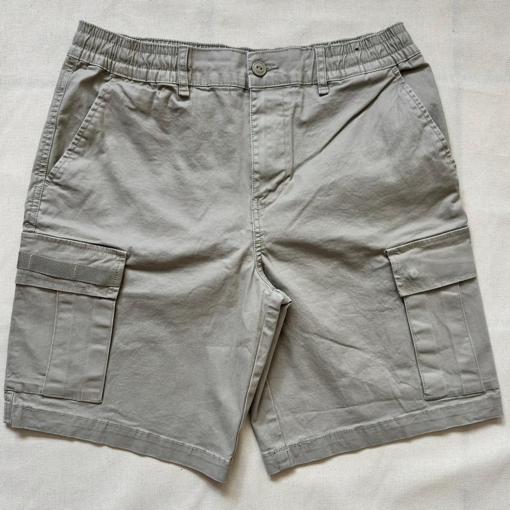 Pull&Bear Beige Cargo Shorts Men's Size 32